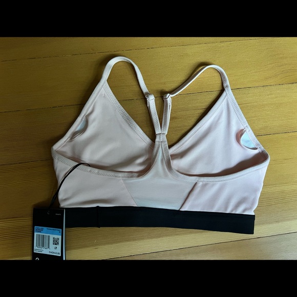 COPY - Brand New Nike Sports Bra - Medium - Picture 2 of 2